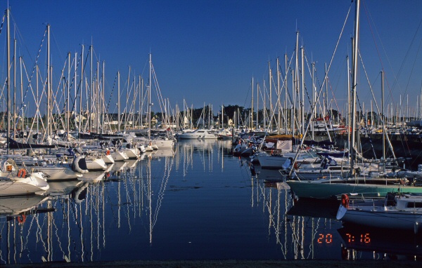 The port in 2007.